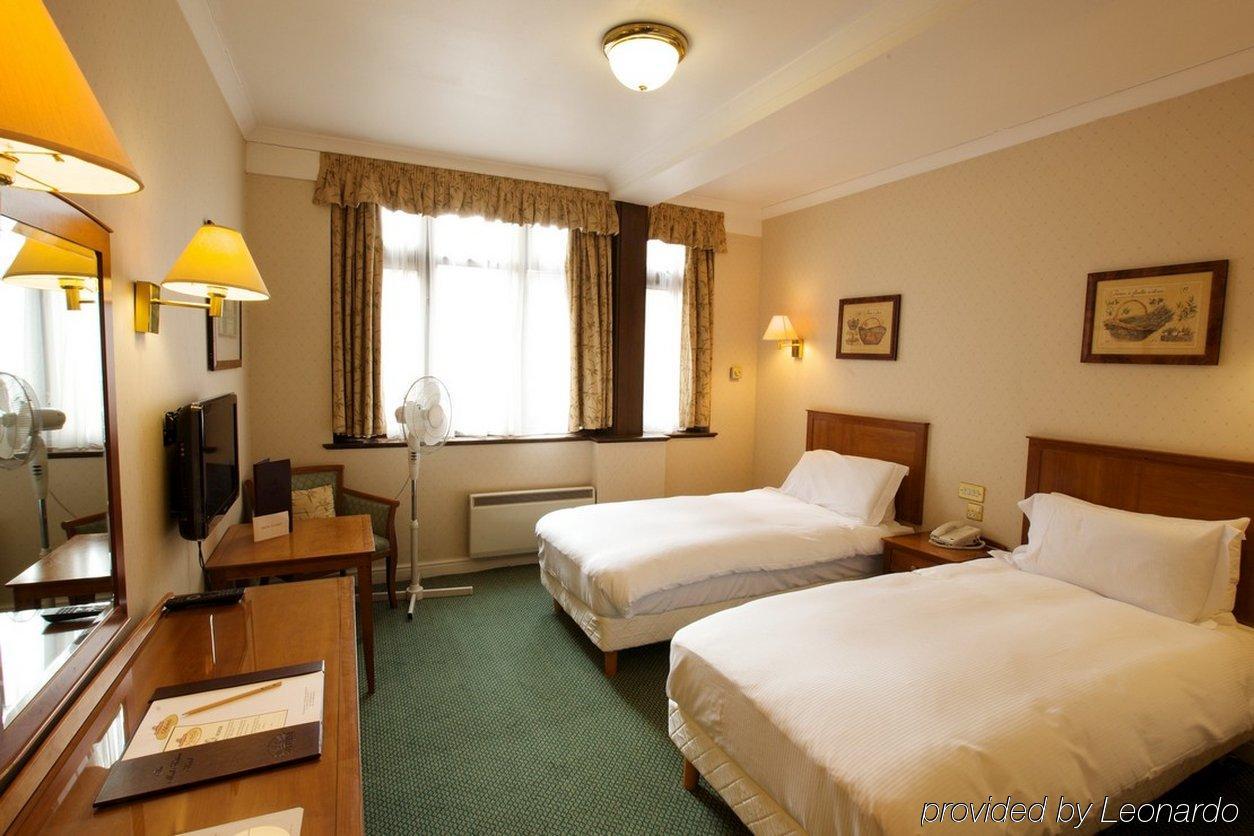 The Mad Hatter Hotel London Room photo