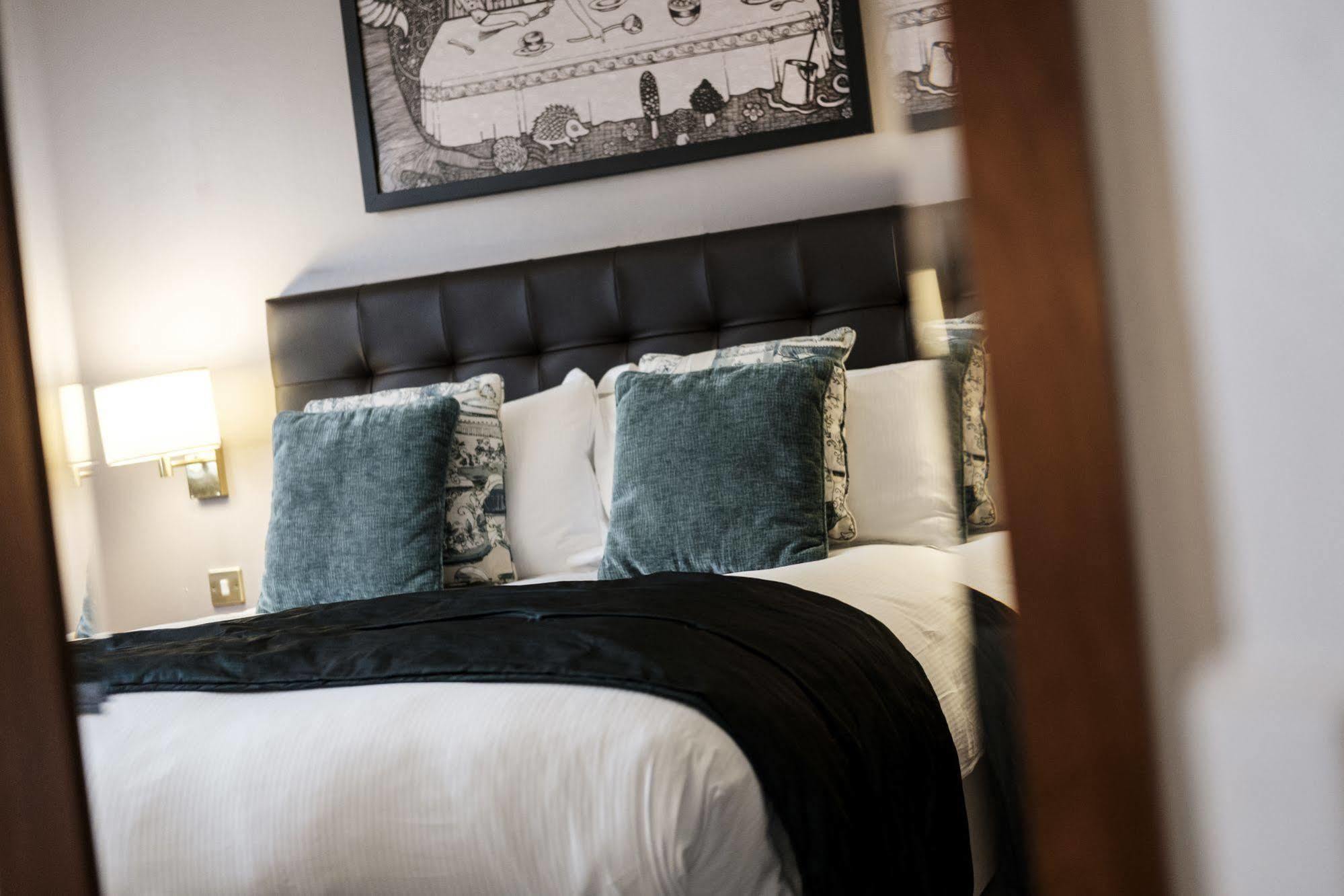 The Mad Hatter Hotel London Exterior photo